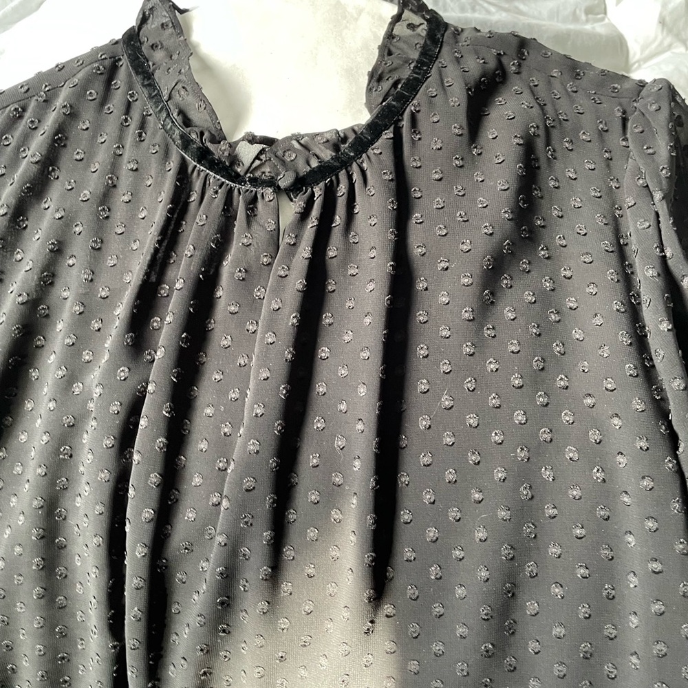 Elegant black Women's Top